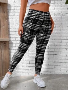 Calvaya Plus Plaid Print Leggings - Black and White - View 6