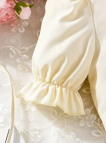 青少女泡泡袖上衣和花朵印花背心連身褲