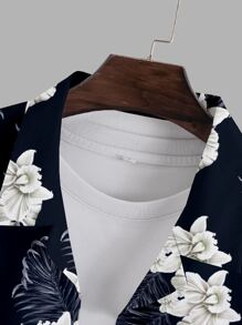 Manfinity Men Tropical Print Shirt & Shorts Without Tee - Multicolor - View 4