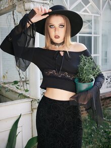 ROMWE Goth Off Shoulder Lace Trim Crop Tee - Black - View 4