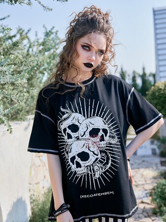 Kecoatembem Drop Shoulder T-Shirt mit Schädel & Schlange Muster