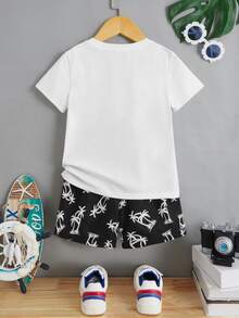 SHEIN Toddler Boys Palm Tree Print Patched Pocket Tee & Shorts - Black and White - View 2