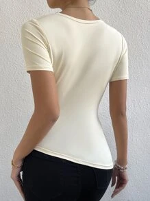 SHEIN Essnce 小高領褶邊T恤 - 杏色 - 查看 2