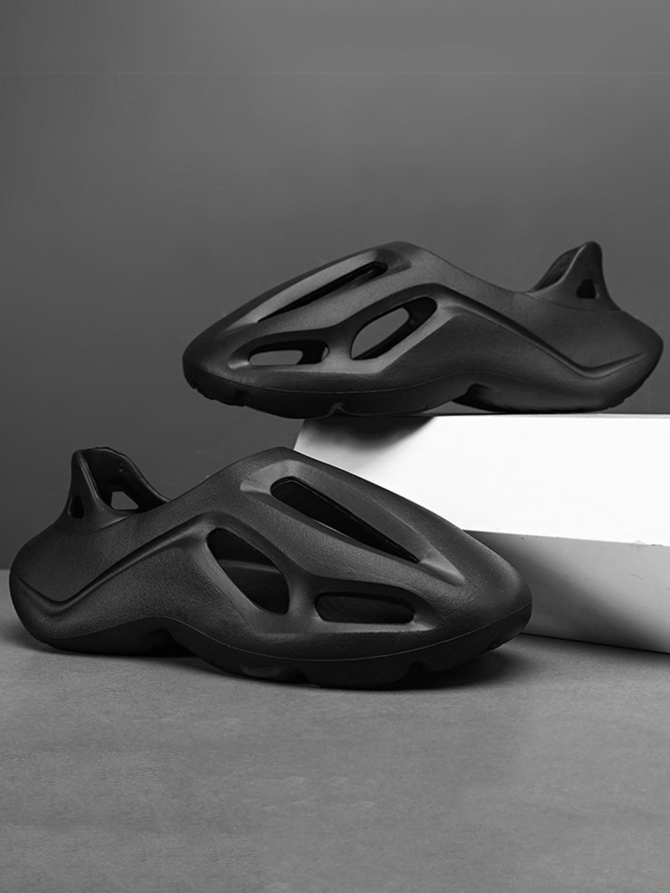 Men Hollow Out Design Vented Clogs - Black - View 1