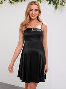 SHEIN 孕婦素色吊帶連衣裙 - 黑色 - 查看 6