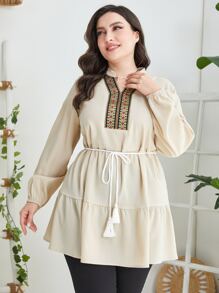 Mulvari 大碼幾何織帶燈籠袖流蘇腰帶荷葉邊下擺襯衫