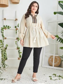 Mulvari 大碼幾何織帶燈籠袖流蘇腰帶荷葉邊下擺襯衫