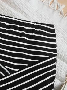 SHEIN 女孩條紋印花半身裙 - 黑與白 - 查看 4