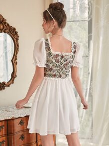 SHEIN MOD 花卉圖案提花方領蕾絲邊泡泡袖連衣裙 - 白色 - 查看 5