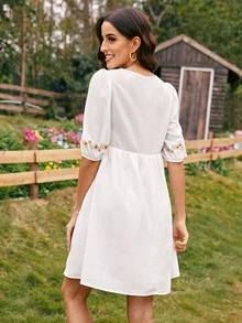 SHEIN VCAY Floral Embroidery Puff Sleeve Dress - White - View 2