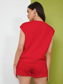 SHEIN Essnce 素色上衣和運動短褲套裝