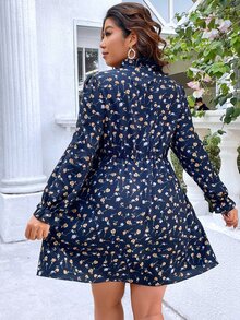 SHEIN Holidaya Plus Ditsy Floral Print Tie Neck Dress - Navy Blue - View 2