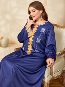 Al Najma Plus Geo Print V Neck Dress - Blue - View 4