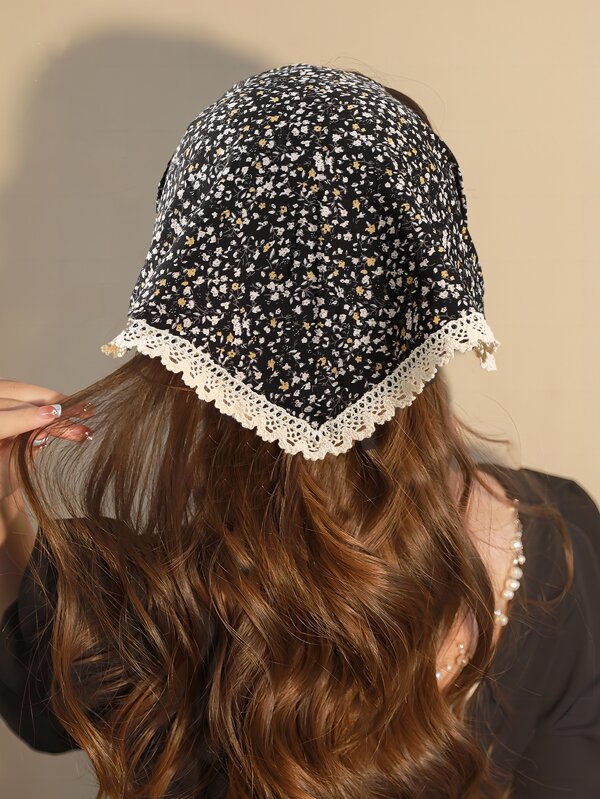 Ditsy Floral Pom Pom Trim Kerchief,Classic Retro Suitable For Holiday Daily Outings Boho Bandanas Head Bandana Hair Scarf, School Stuff, College Fall Winter Headbands For Women Hair Band Hair Accessories For Women For Vacation Outfits Woman