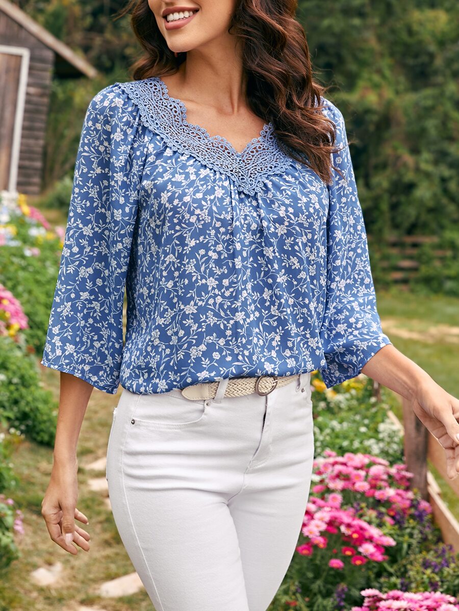 SHEIN Clasi 碎花拼接水溶蕾絲襯衫