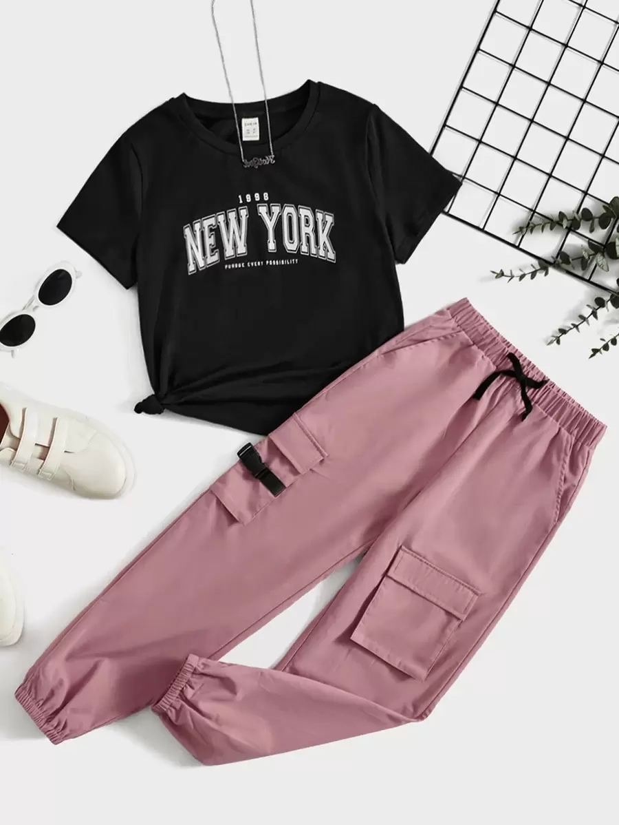 SHEIN T-shirt Gráfica De Menina Adolescente Com Letra E Calça Cargo Com Cintura Com Cordão
