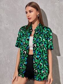 Manfinity RebelGame 1pc Leopard Print Satin Shirt