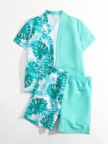 男孩熱帶圖案和服罩衫和沙灘褲