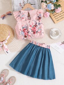 女孩印花荷葉邊上衣和腰帶半身裙