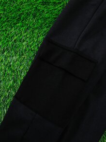 小男童字母圖案連帽背心上衣和褲子