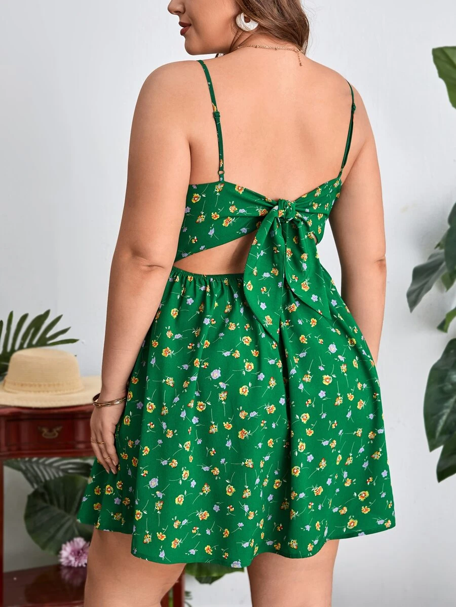 Dreamara Đầm Plus Size xoắn lại Cắt ra Buộc lại Họa tiết hoa Boho - màu xanh lá - Xem 1