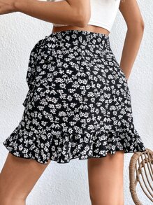 SHEIN VCAY Ditsy Floral Ruffle Hem Skirt - Black and White - View 4