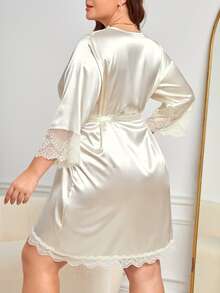 Bata de dormir con encaje en contraste con cinturón de satén - Beis - Ver 2