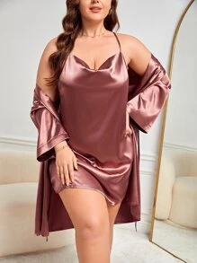 大碼緞面吊帶睡裙和附腰帶睡袍