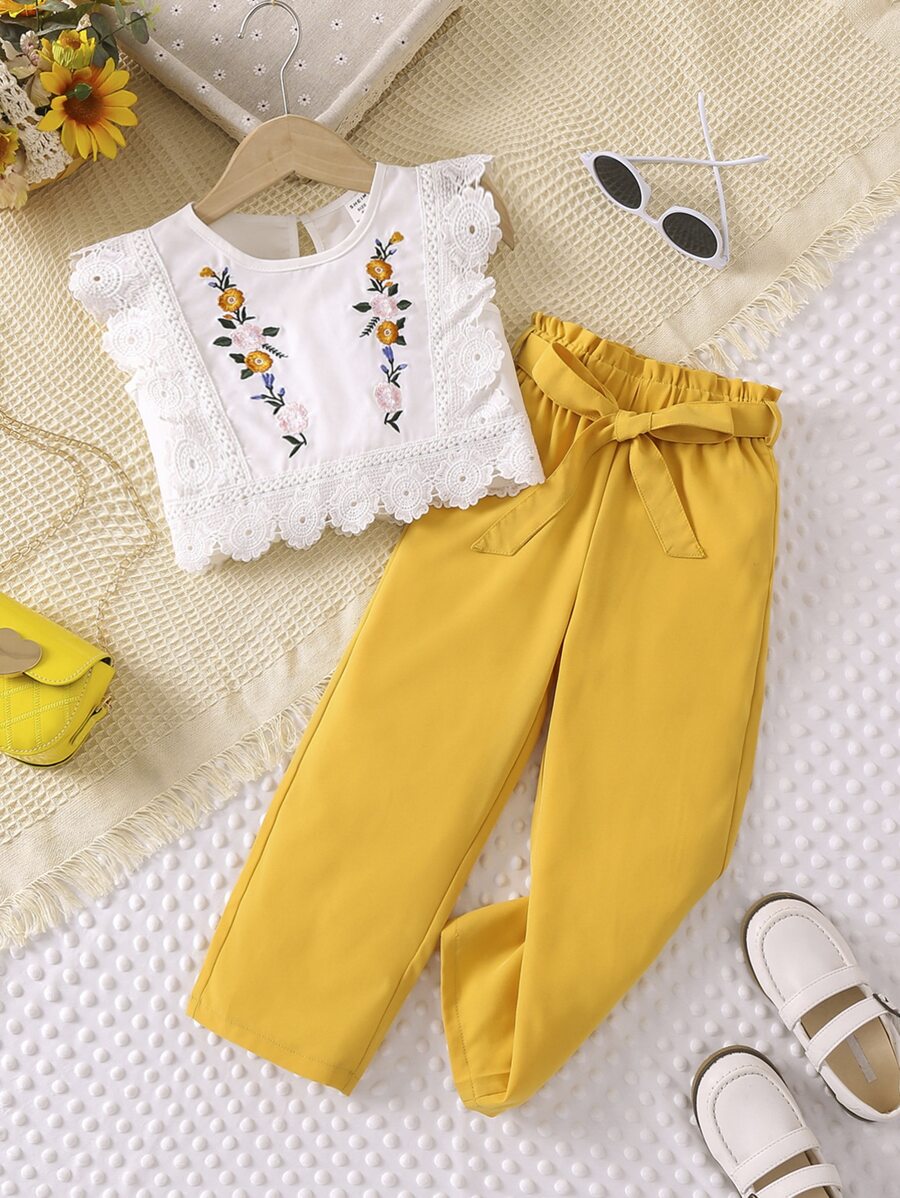 SHEIN Vintaside Kids Young Girl Sweet Flower Print Comfortable Round Neck 2pcs Set For Summer