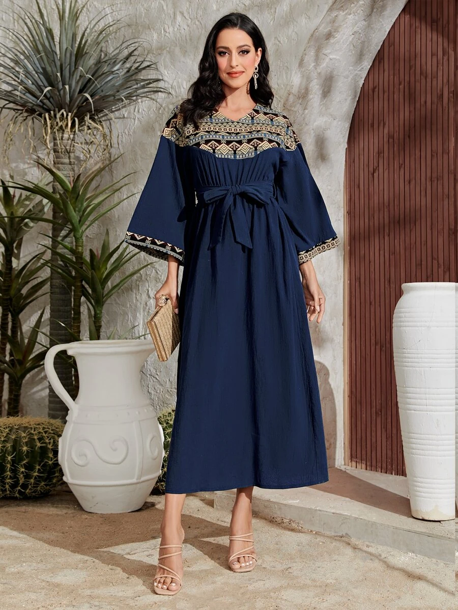 Al Najma 幾何印花荷葉袖繫腰帶連衣裙 - 彩色 - 查看 1