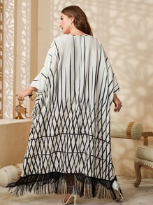 Al Najma Plus Striped Print Batwing Sleeve Fringe Hem Dress - Black and White - View 2