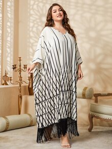 Al Najma Plus Striped Print Batwing Sleeve Fringe Hem Dress - Black and White - View 6