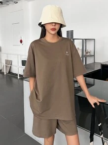 DAZY Geo Print Split Hem Drop Shoulder Tee & Shorts - Coffee Brown - View 3