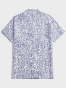 Manfinity Men Figure & Letter Graphic Shirt - Multicolor - View 2