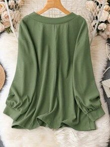 SHEIN LUNE Plus Solid V Neck Bishop Sleeve Tee - Green - View 2