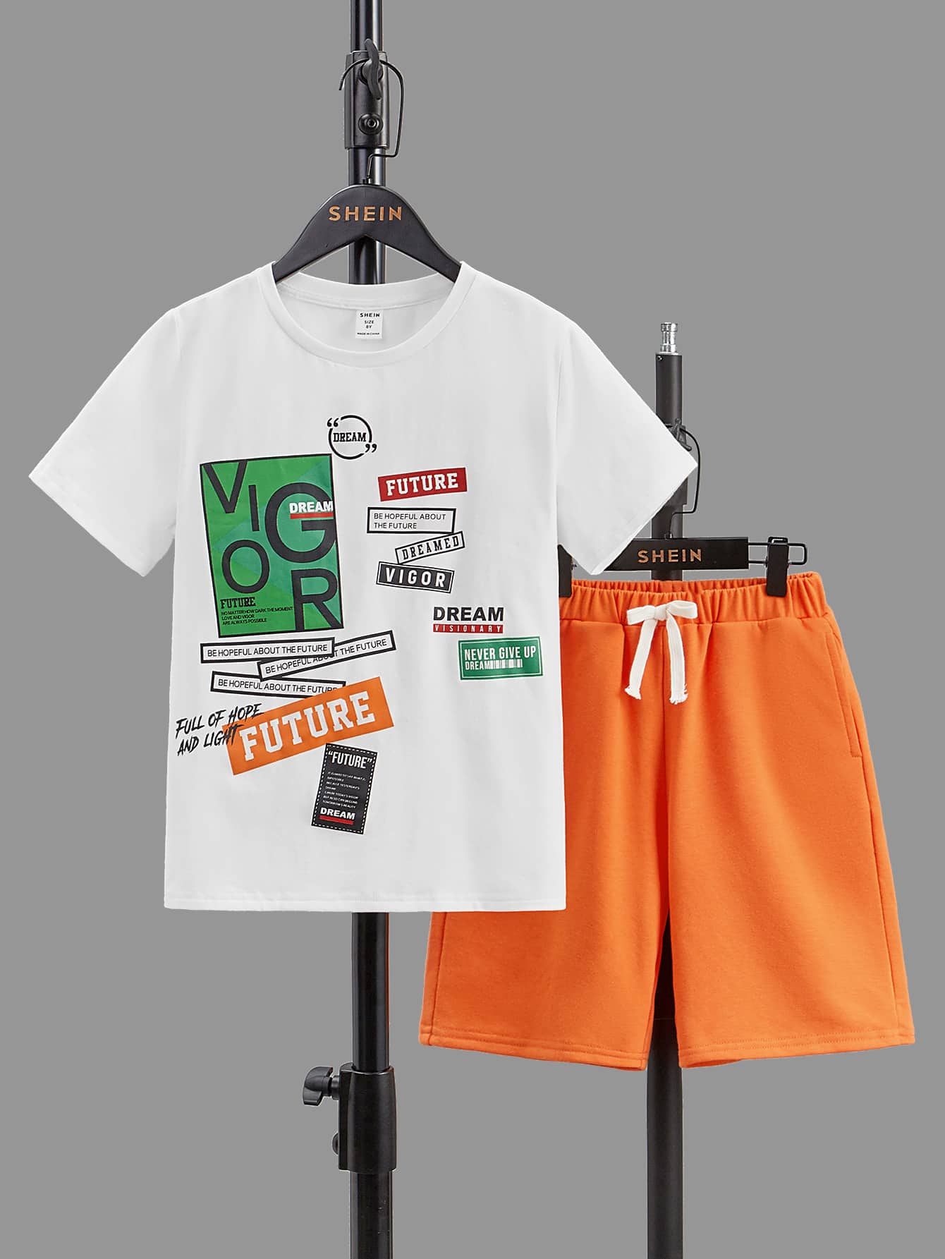 SHEIN Boys Slogan Graphic Tee & Drawstring Waist Shorts - Multicolor - View 1