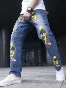 Manfinity Men Letter Graphic Straight Leg Jeans - Medium Wash - View 4