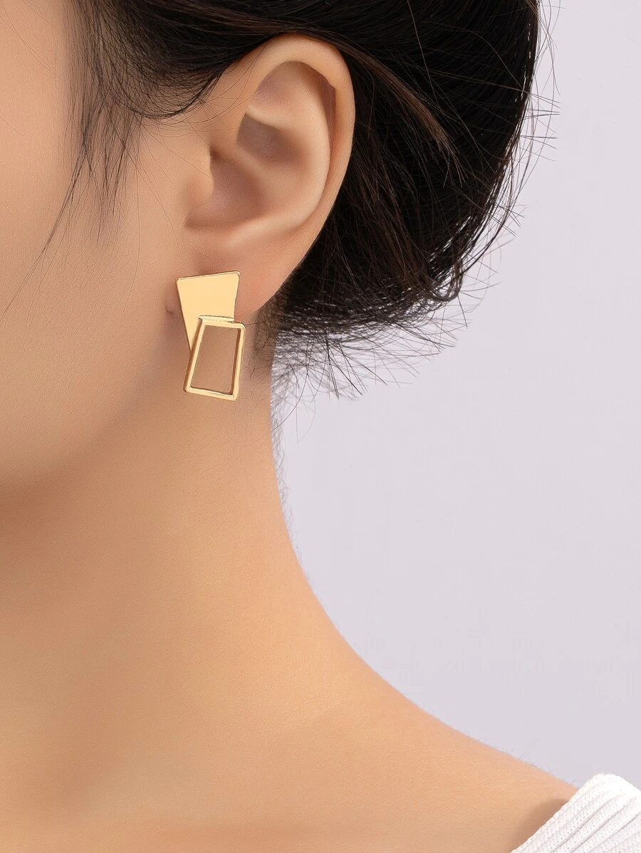 1 Pair Of Stylish Simple Earrings - Yellow Gold - View 1
