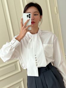 DAZY 拼接口袋綁頸落肩上衣 - 白色 - 查看 3