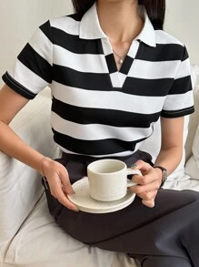 DAZY In sọc Cổ áo tương phản Áo thun - Đen và trắng - Xem 3