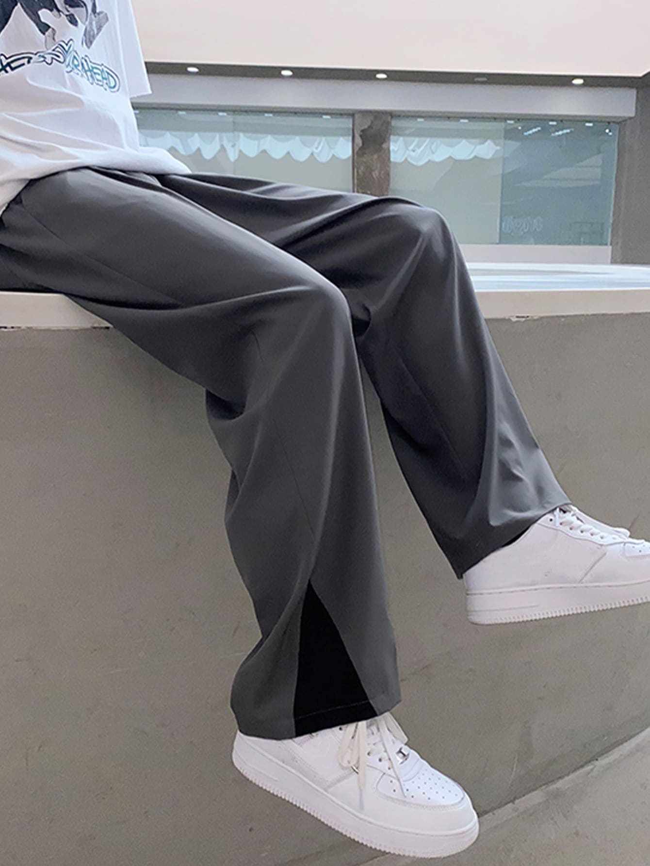 Manfinity Men Contrast Panel Slant Pocket Trousers - Dark Grey - View 1