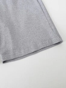 男孩字母圖案休閒短褲