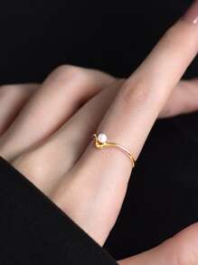 1pc Geometric V-Shaped Pearl Decor Opening Copper Ring, Suitable For Wedding Season And Engagement - Yellow Gold - View 4