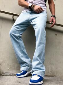 Manfinity Men Slant Pocket Straight Leg Jeans - Light Wash - View 3