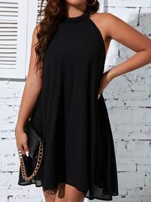 Celure 大碼素色後背繫帶繞頸洋裝 - 黑色 - 查看 1