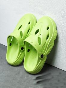 Men Hollow Out Vented Clogs - Green - View 4