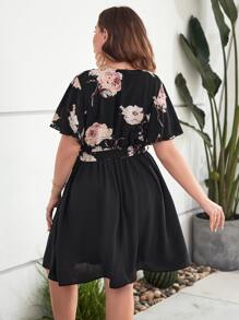 SHEIN Clasi 大碼印花蝴蝶袖繫腰帶洋裝