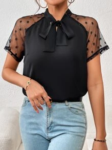 SHEIN Frenchy 拼接波點網紗繫帶領襯衫 - 黑色 - 查看 5