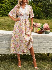 SHEIN VCAY Floral Print Guipure Lace Insert Butterfly Sleeve Dress - White - View 2