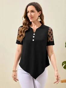 EMERY ROSE Blusa con panel de malla de dobby, cuello con muesca, manga corta - Negro - Ver 1